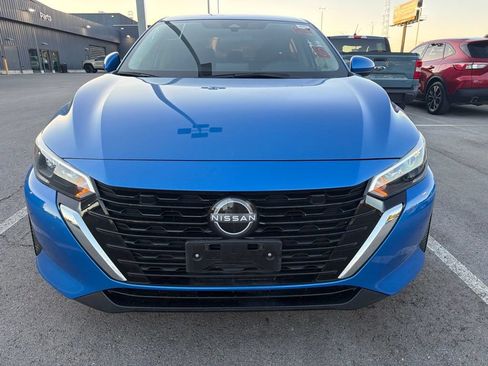Used 2024 Nissan Sentra SV FWD image 2