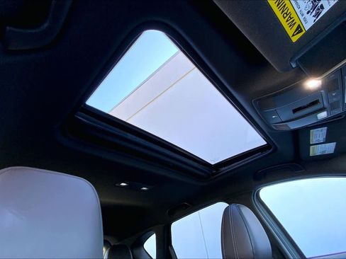 Used 2025 MAZDA CX-5 Signature image 13