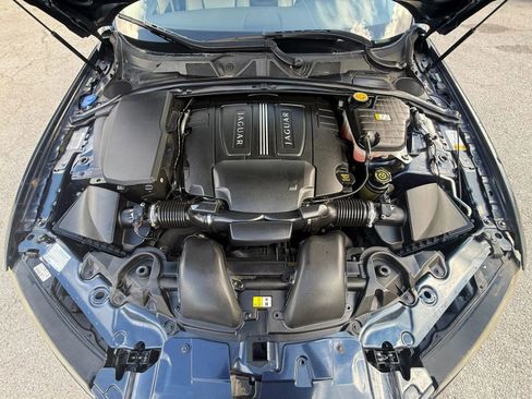 Used 2012 Jaguar XF Portfolio RWD image 28