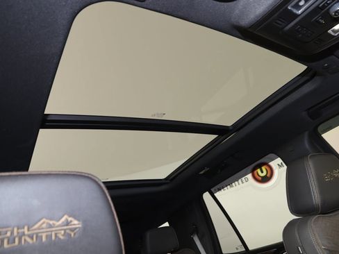 Used 2023 Chevrolet Tahoe High Country w/ Premium Package 2 image 11