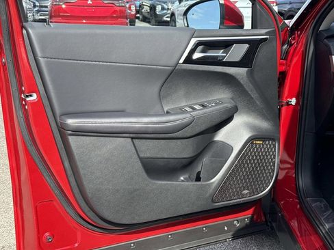 New 2026 Mitsubishi Outlander SE FWD image 18