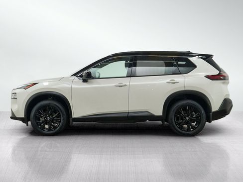 Used 2023 Nissan Rogue SV w/ SV Premium B Package AWD/4WD image 2