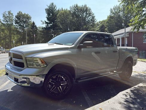 Used 2015 RAM 1500 Outdoorsman AWD/4WD image 6