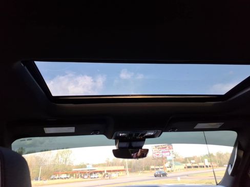 Used 2024 GMC Sierra 2500 AT4 w/ AT4 Premium Plus Package image 13