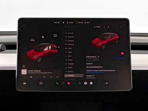 Used 2023 Tesla Model Y Long Range image 45