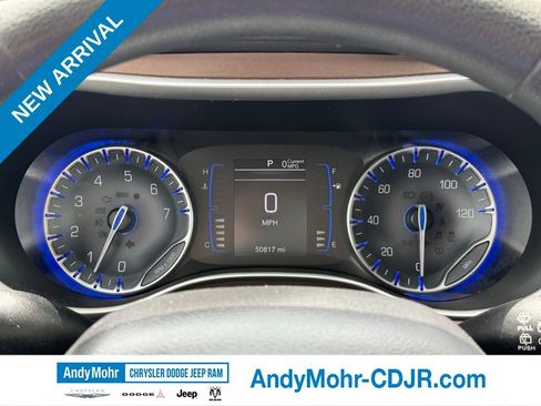 Used 2018 Chrysler Pacifica Touring Plus FWD image 9