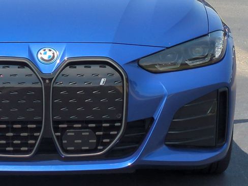 Used 2023 BMW i4 eDrive40 w/ M Sport Package RWD image 5