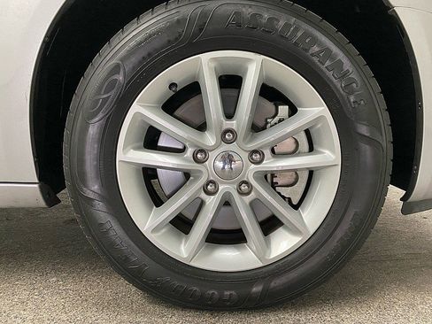 Used 2020 Dodge Grand Caravan SE image 26