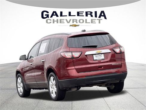 Used 2016 Chevrolet Traverse LT w/ Style and Technology Package image 5