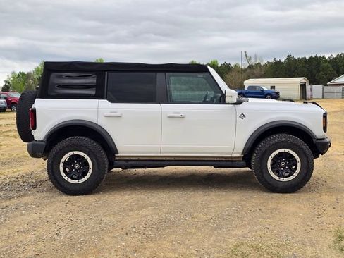 Used 2021 Ford Bronco Outer Banks w/ Sasquatch Package image 6