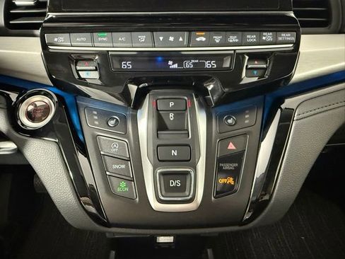 Used 2025 Honda Odyssey Touring image 22