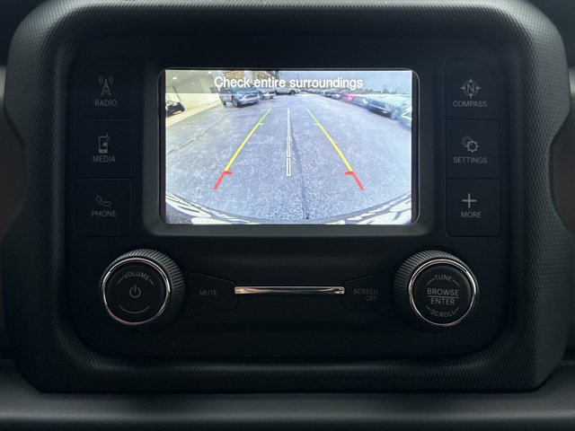 Used 2019 Jeep Wrangler Sport AWD/4WD image 16