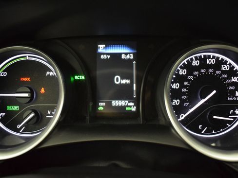 Used 2021 Toyota Camry LE image 16