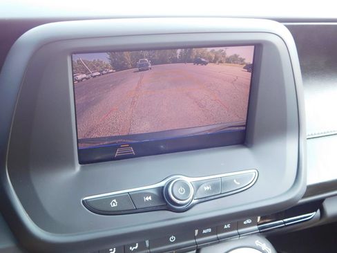 Used 2020 Chevrolet Camaro LT RWD image 29
