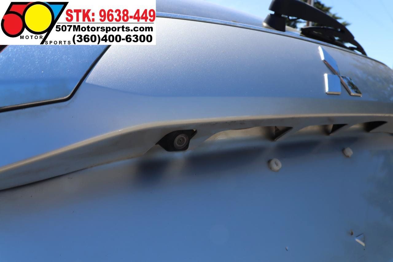 Used 2018 Mitsubishi Outlander LE AWD/4WD image 15