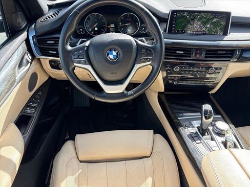 Used 2018 BMW X5 xDrive35d image 4