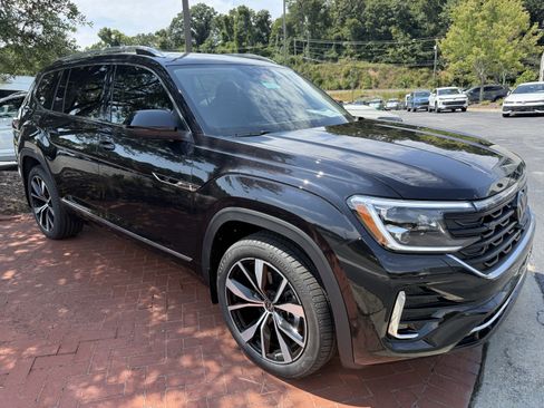 New 2026 Volkswagen Atlas SEL Premium R-Line AWD/4WD image 3