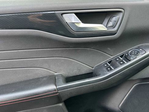 Used 2023 Ford Escape ST-Line image 9