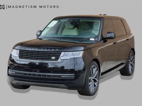 Used 2024 Land Rover Range Rover Long Wheelbase SE AWD/4WD image 7