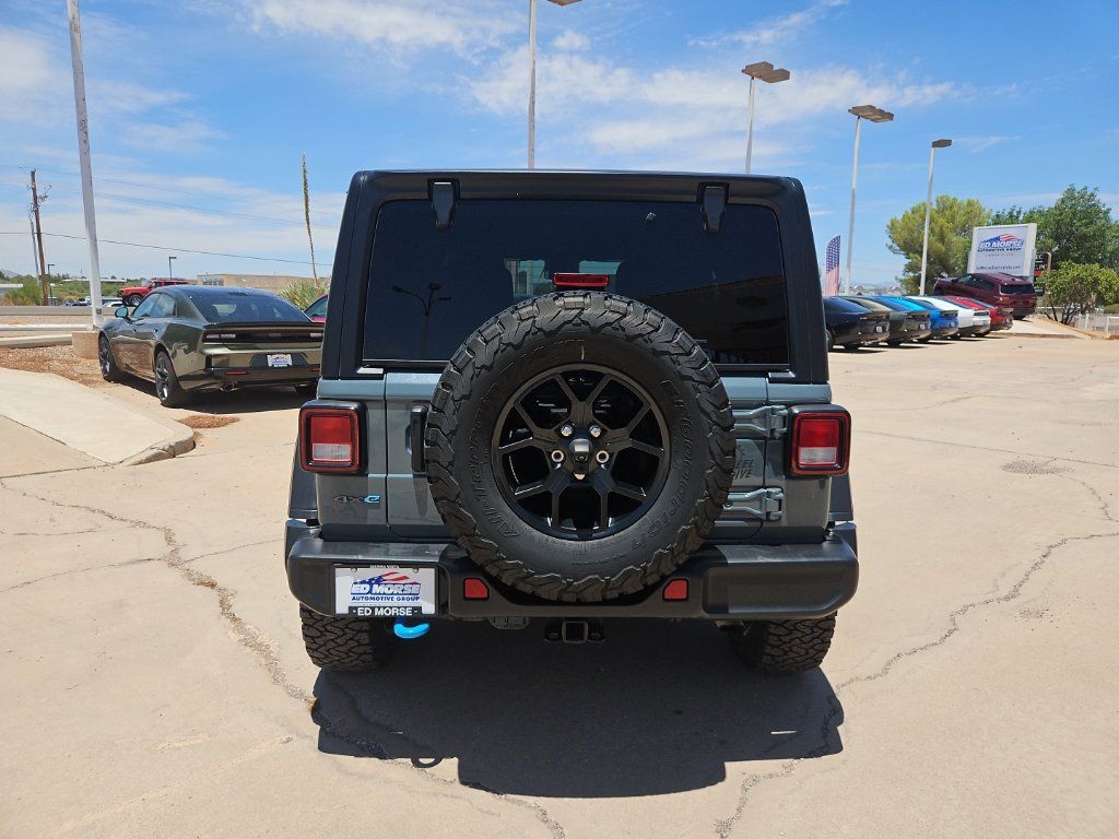 Used 2024 Jeep Wrangler Unlimited AWD/4WD image 3