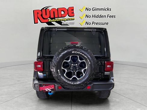 Used 2022 Jeep Wrangler Unlimited Rubicon 4xe w/ Cold Weather Group AWD/4WD image 5