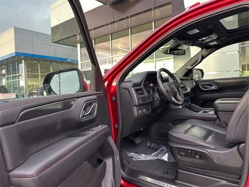 Used 2021 Chevrolet Suburban RST w/ Luxury Package image 57