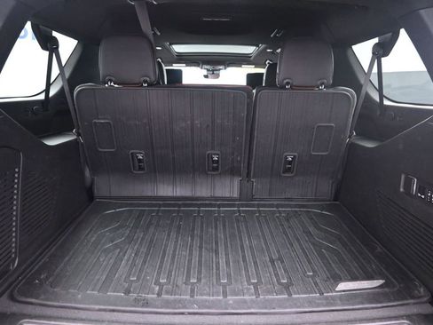 Used 2023 GMC Yukon XL Denali Ultimate w/ LPO, Floor Liner Package AWD/4WD image 12