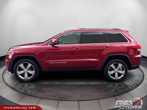 Used 2014 Jeep Grand Cherokee Laredo w/ Quick Order Package 23E AWD/4WD image 2