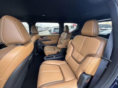 New 2026 Nissan Armada SL w/ Captain's Chari Seat Package image 21