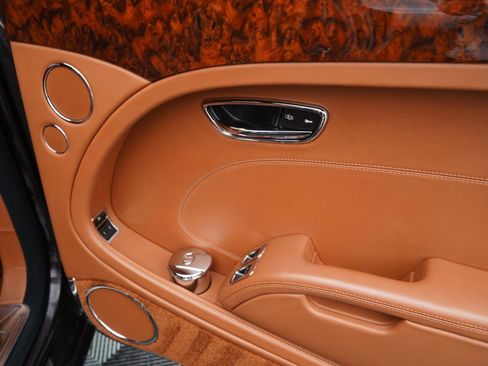 Used 2011 Bentley Mulsanne image 62