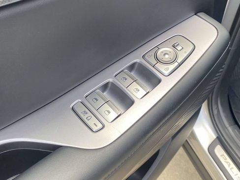 Used 2024 Hyundai Palisade Limited FWD image 20