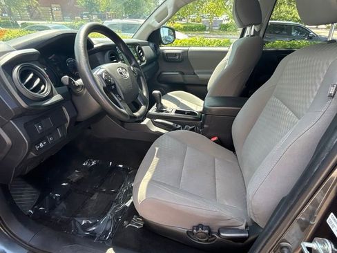 Used 2023 Toyota Tacoma SR AWD/4WD image 14