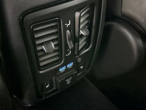 Used 2024 Dodge Durango R/T AWD/4WD image 29