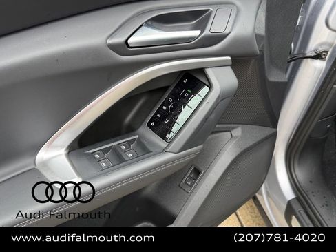 Used 2025 Audi Q5 Premium AWD/4WD image 25
