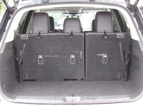 Used 2022 Nissan Pathfinder SL AWD/4WD image 22