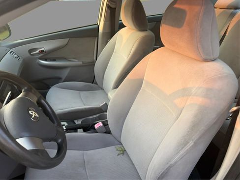 Used 2010 Toyota Corolla FWD image 10
