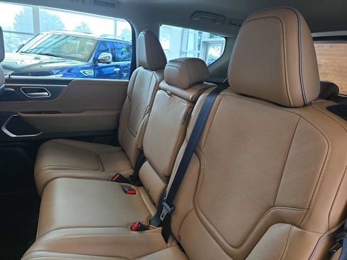 New 2026 INFINITI QX80 Luxe RWD image 11