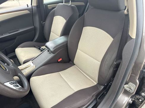 Used 2011 Chevrolet Malibu LT FWD image 34