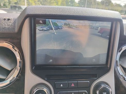 Used 2015 Ford F250 Platinum w/ FX4 Off-Road Package image 27