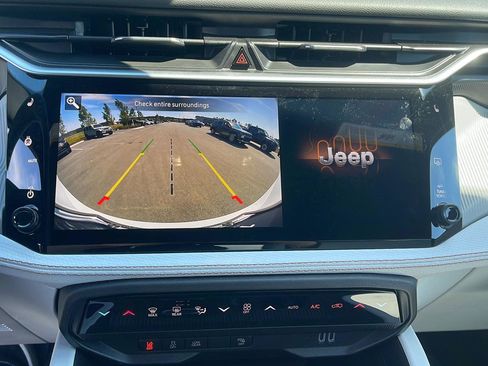New 2026 Jeep Cherokee Limited AWD/4WD image 18