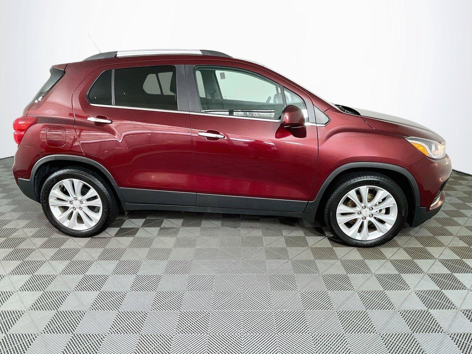 Used 2017 Chevrolet Trax Premier FWD image 10
