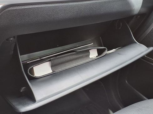 Used 2024 Kia Telluride EX w/ EX Captain's Chair Package FWD image 37