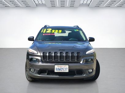 Used 2018 Jeep Cherokee Latitude w/ Altitude Package