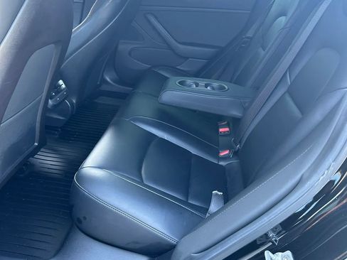 Used 2019 Tesla Model 3 RWD image 8