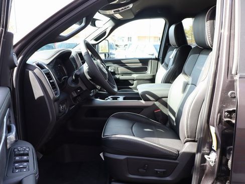 Used 2025 RAM 2500 Laramie image 13