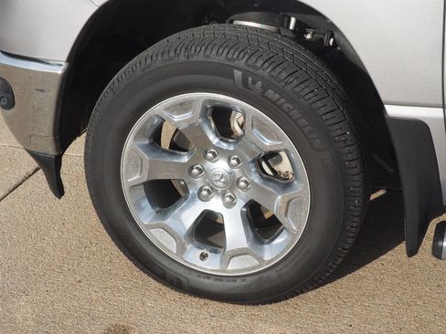 Used 2021 RAM 1500 Big Horn image 6