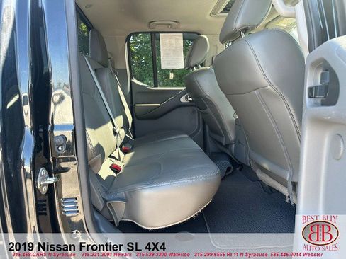 Used 2019 Nissan Frontier SL AWD/4WD image 14