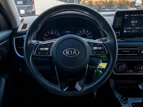 Used 2021 Kia Seltos S w/ Paint Protection Package AWD/4WD image 23