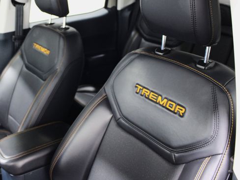 Used 2025 Ford Maverick Tremor AWD/4WD image 4