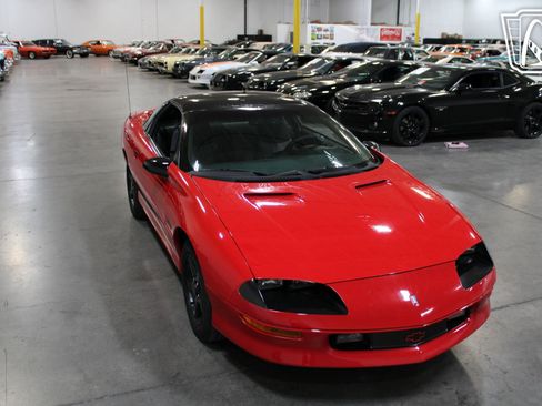 Used 1993 Chevrolet Camaro Z28 RWD image 12